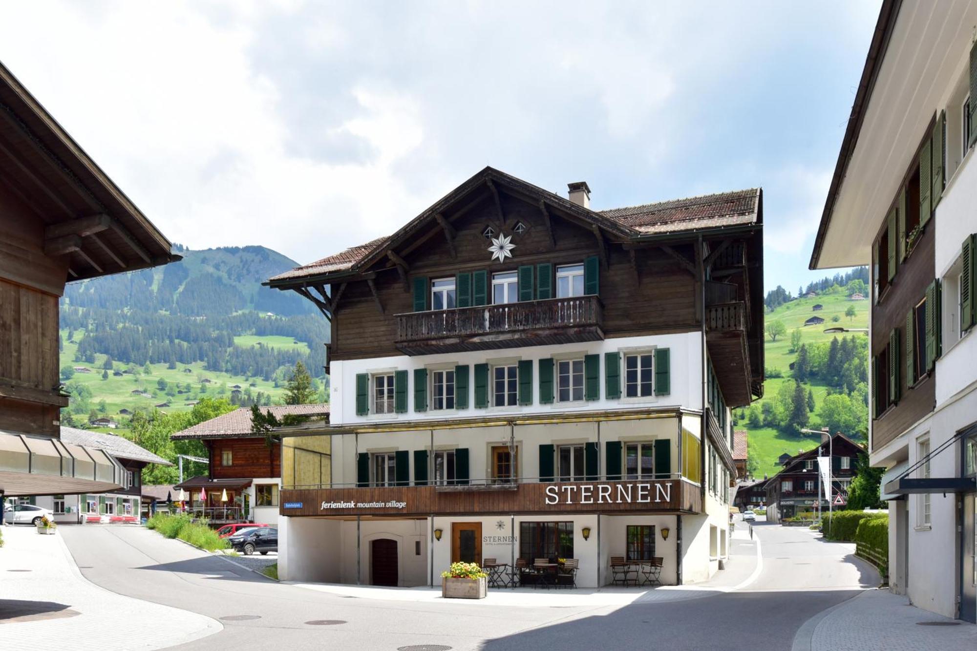 Hotel Sternen Lenk Bagian luar foto